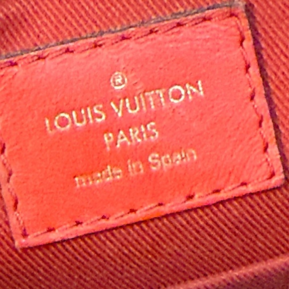 Louis Vuitton Cherry Monogram Canvas Saintonge Crossbody Bag - Picture 13 of 13